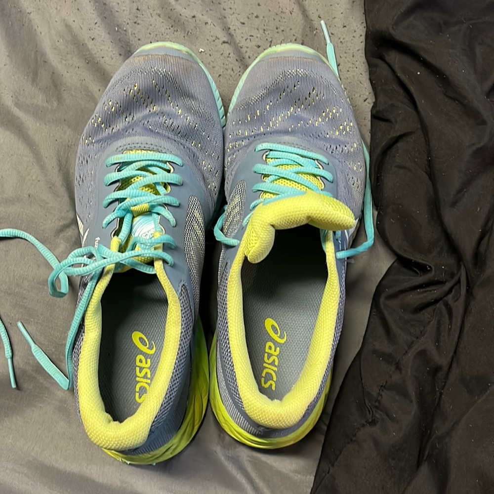 ASICS tennis shoes